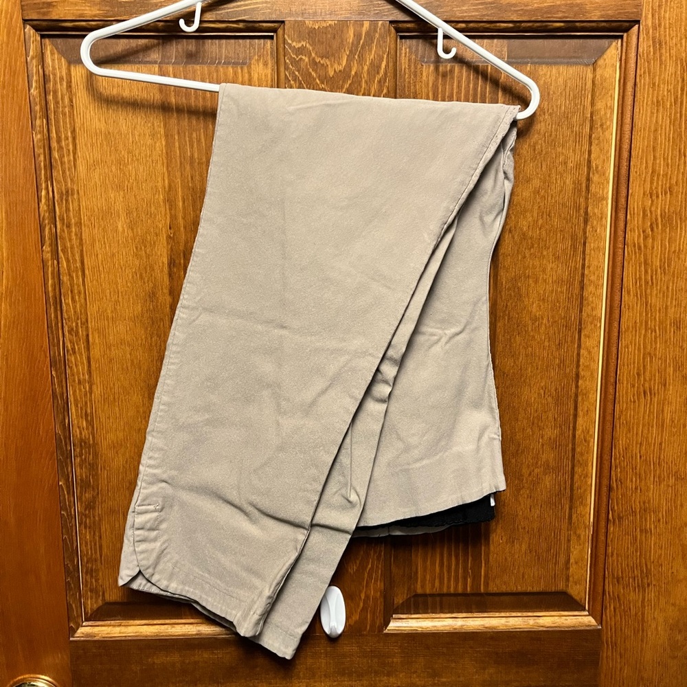 5/$20 Khaki Skinny Ankle Pants